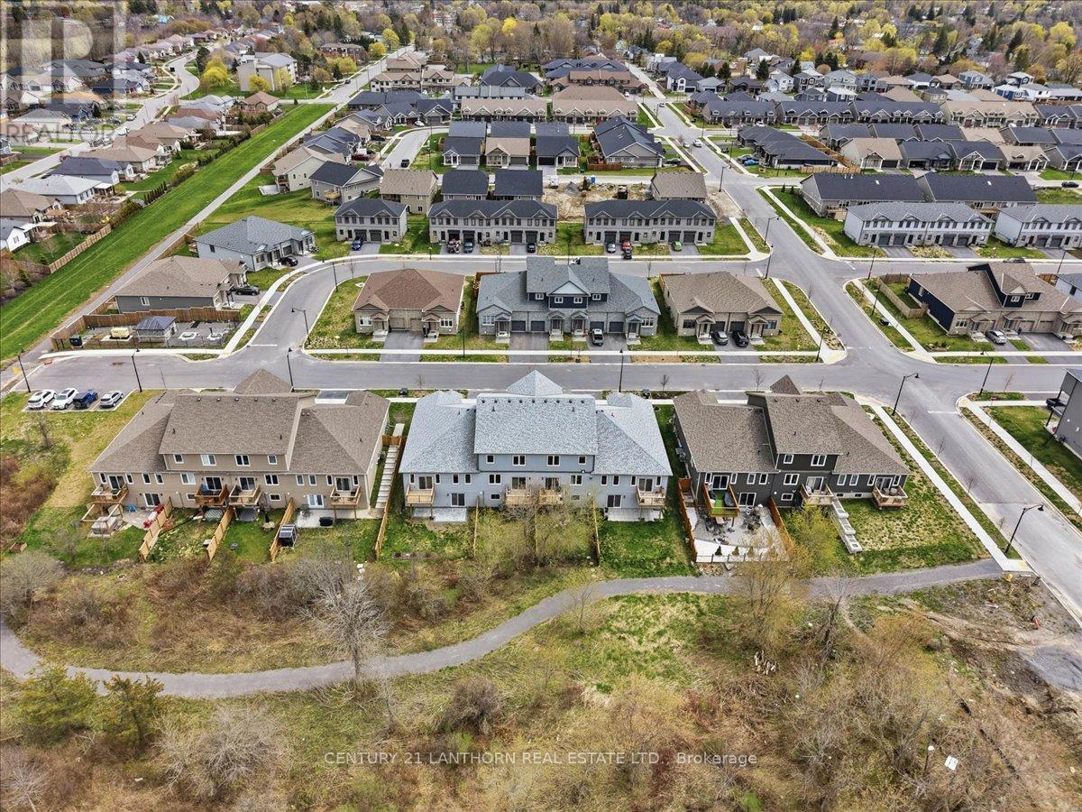 75 MARKLAND AVENUE - 36