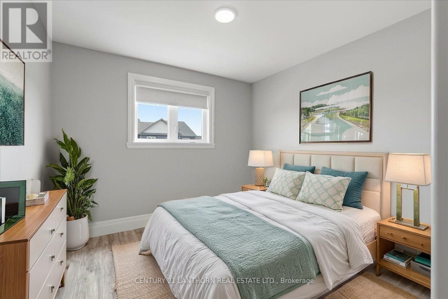 75 MARKLAND AVENUE - 24
