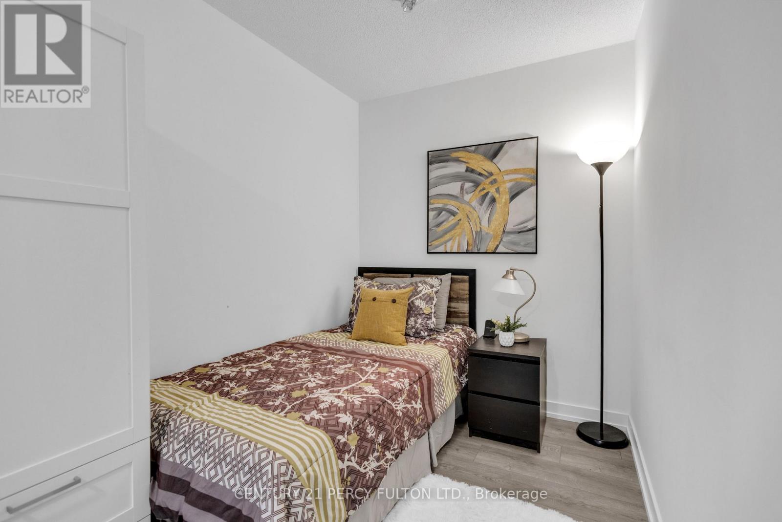#1704 10 WILBY CRESCENT - 24