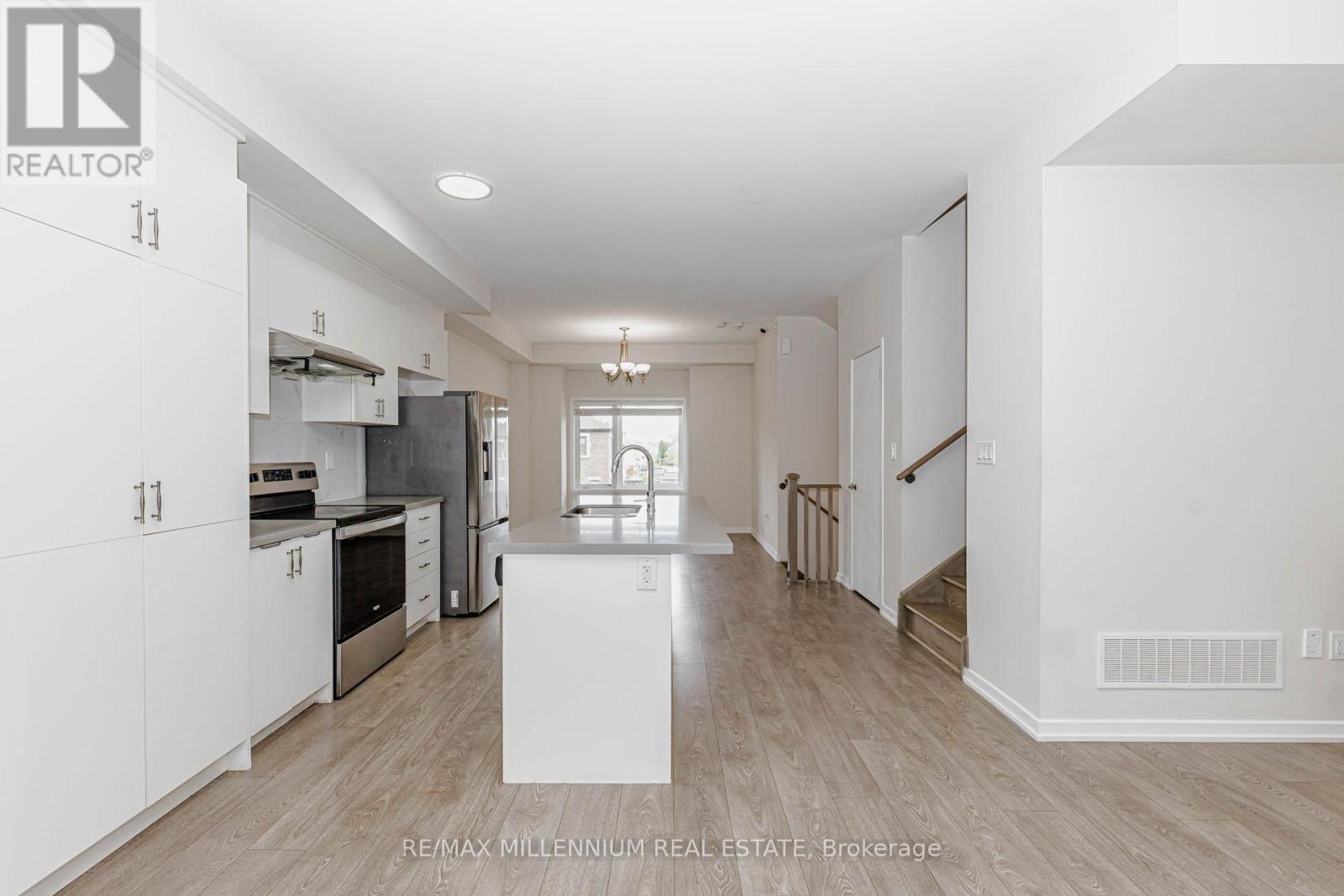 11 LAMBERT LANE - 15
