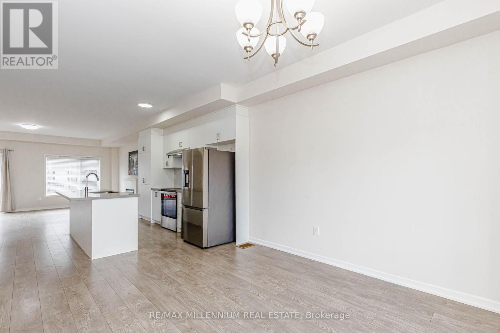 11 LAMBERT LANE - 19