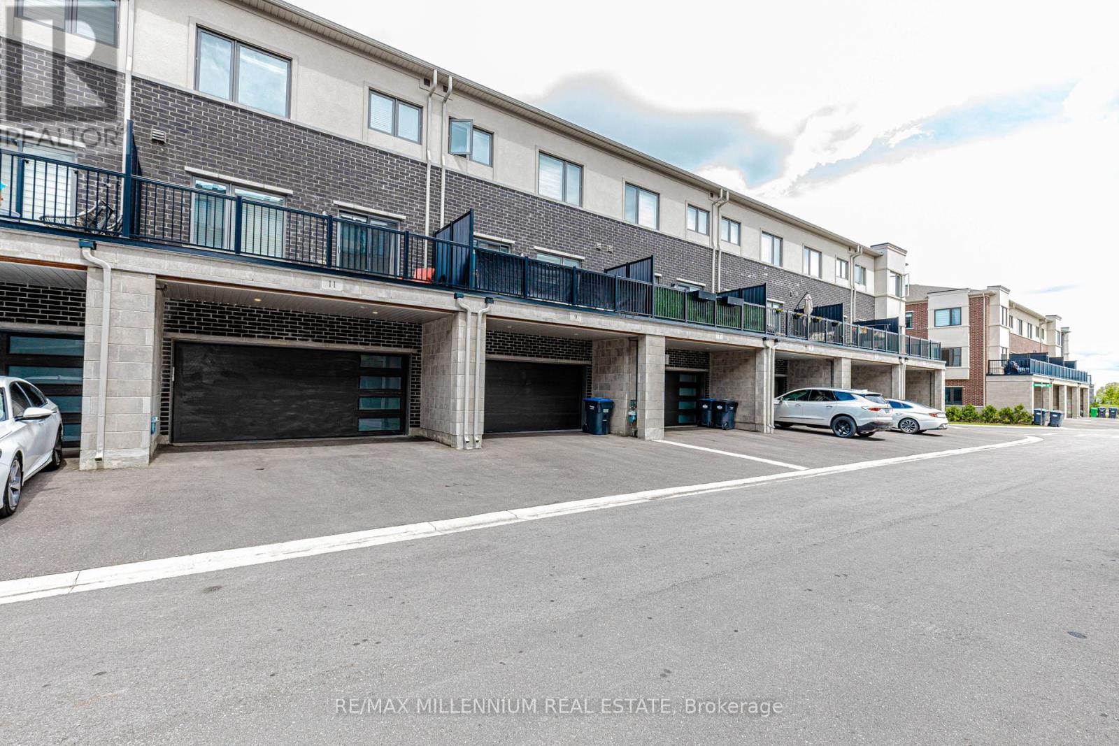 11 LAMBERT LANE - 48
