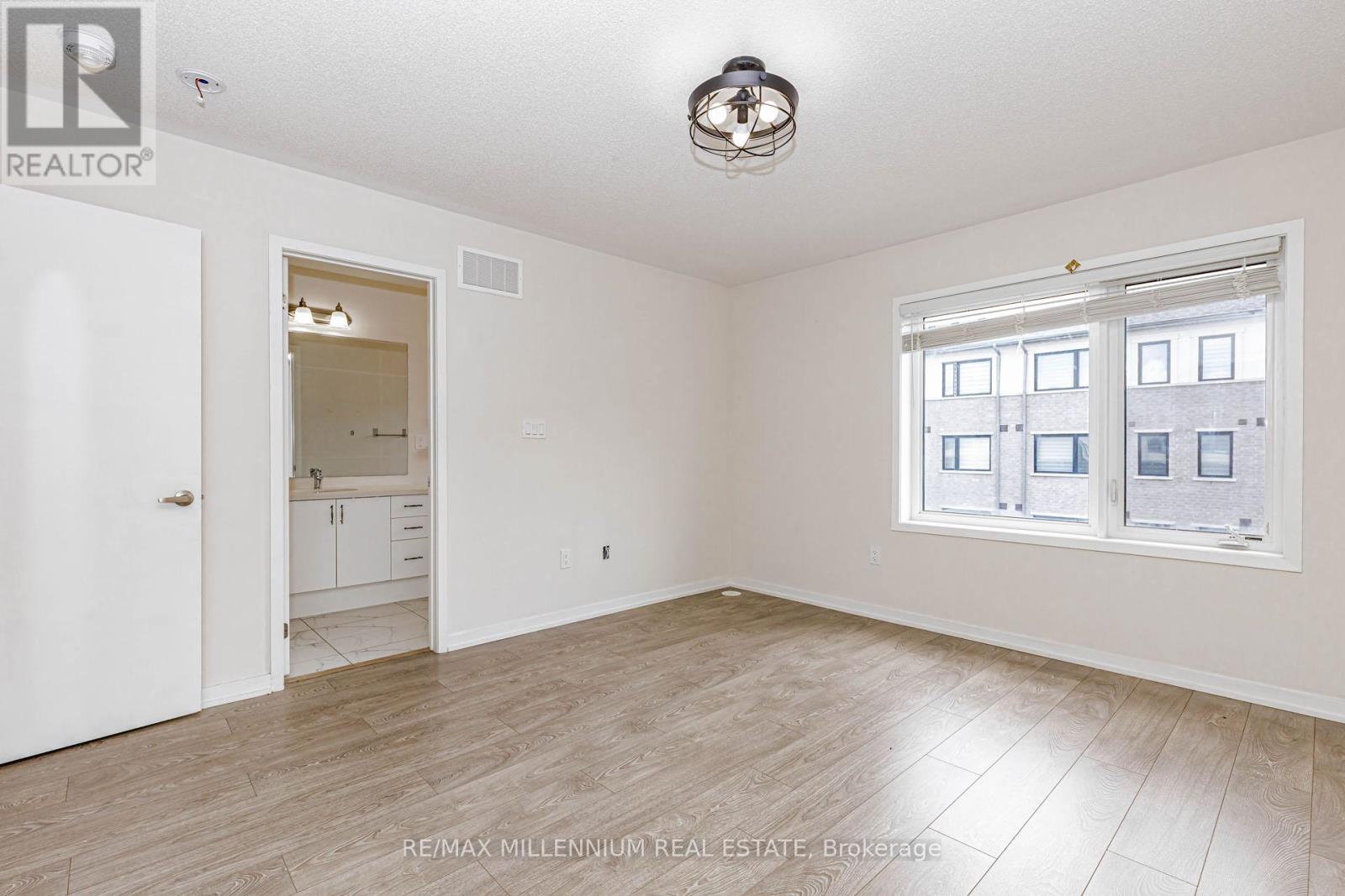 11 LAMBERT LANE - 30