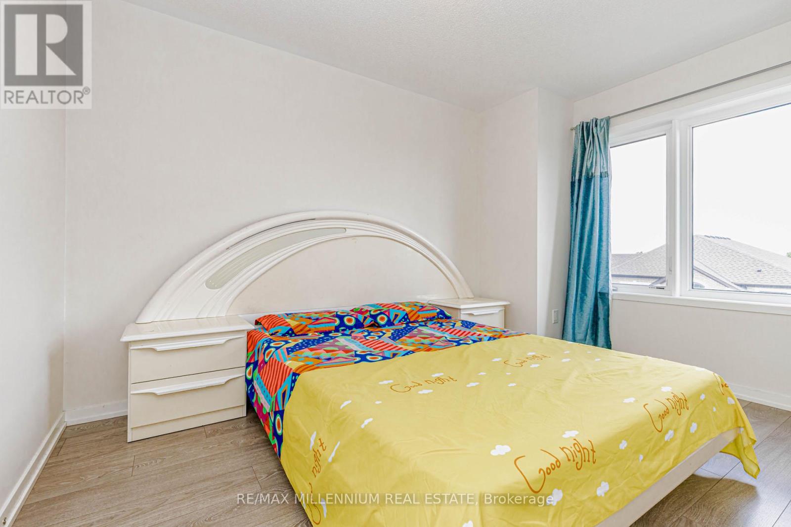 11 LAMBERT LANE - 32