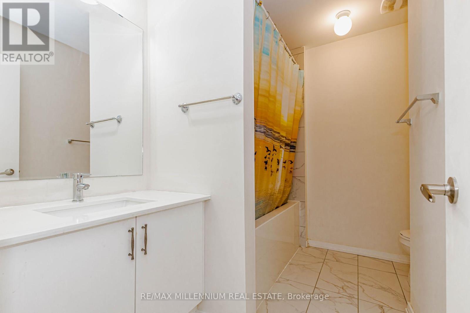 11 LAMBERT LANE - 36