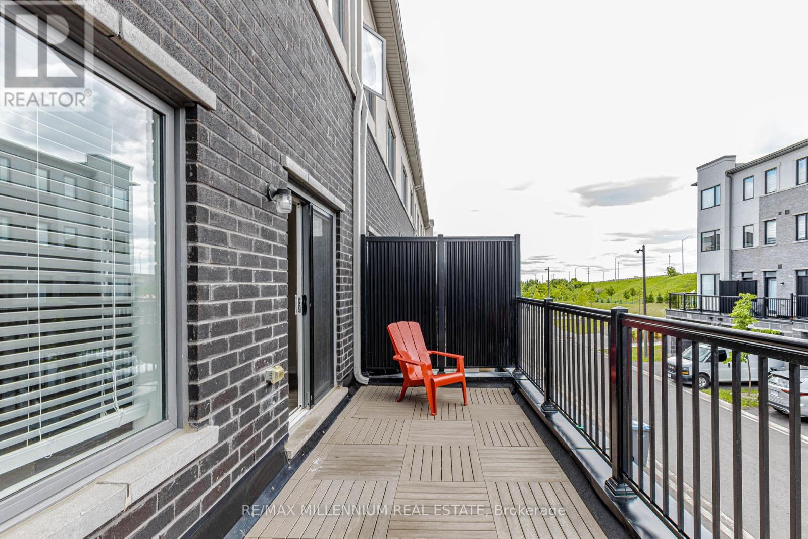 11 LAMBERT LANE - 41