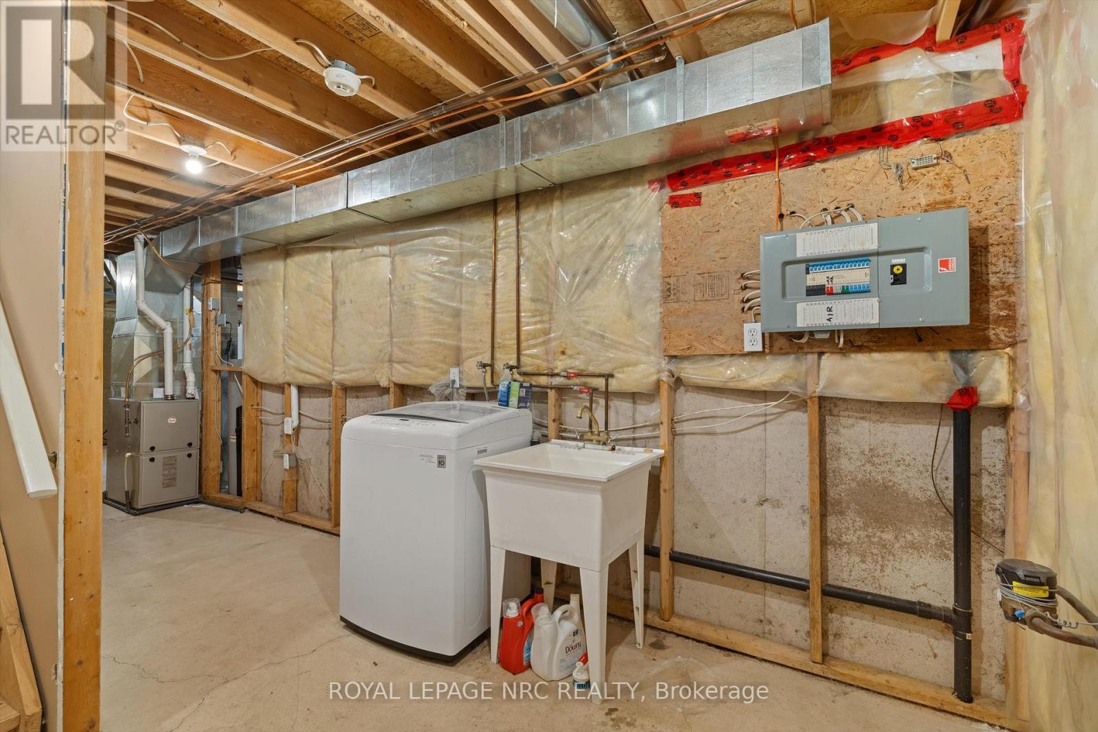 7722 YVETTE CRESCENT - 26