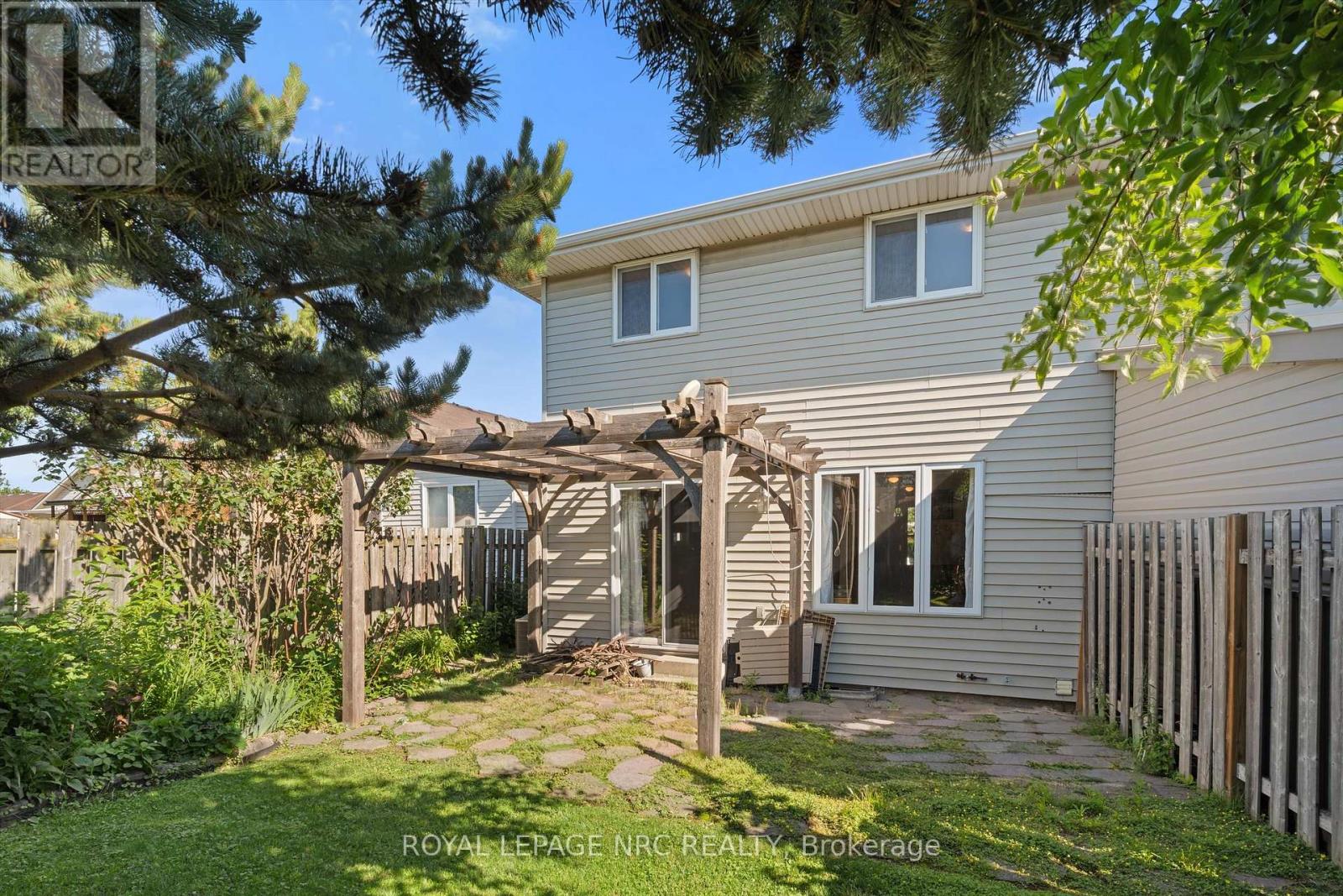 7722 YVETTE CRESCENT - 28