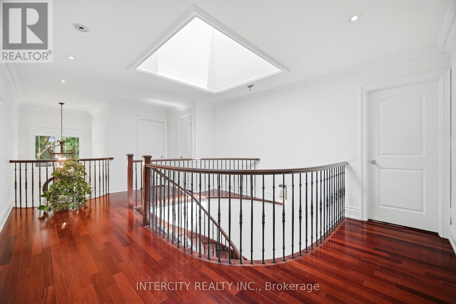 25 LOCKHEED BOULEVARD - 19