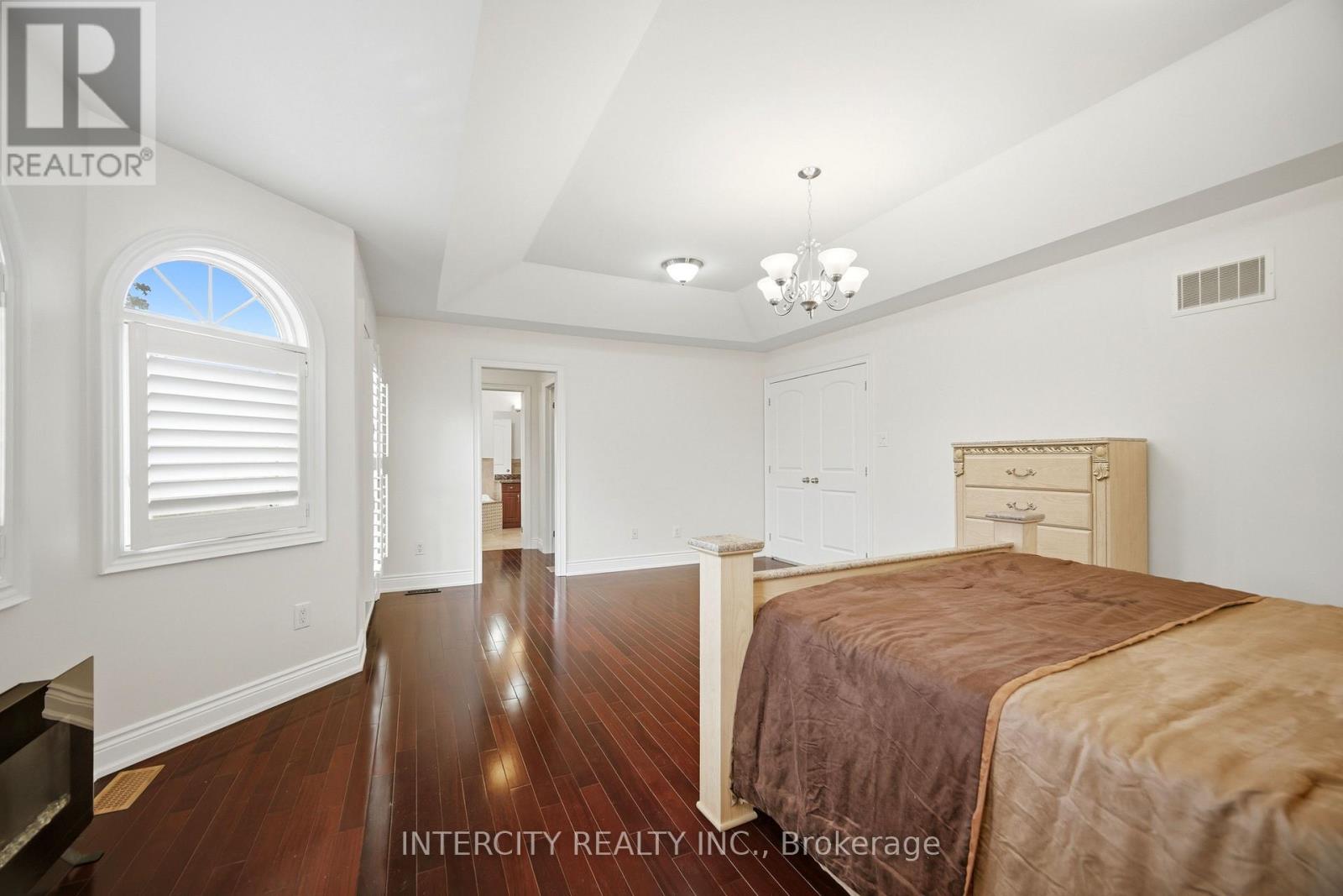 25 LOCKHEED BOULEVARD - 23