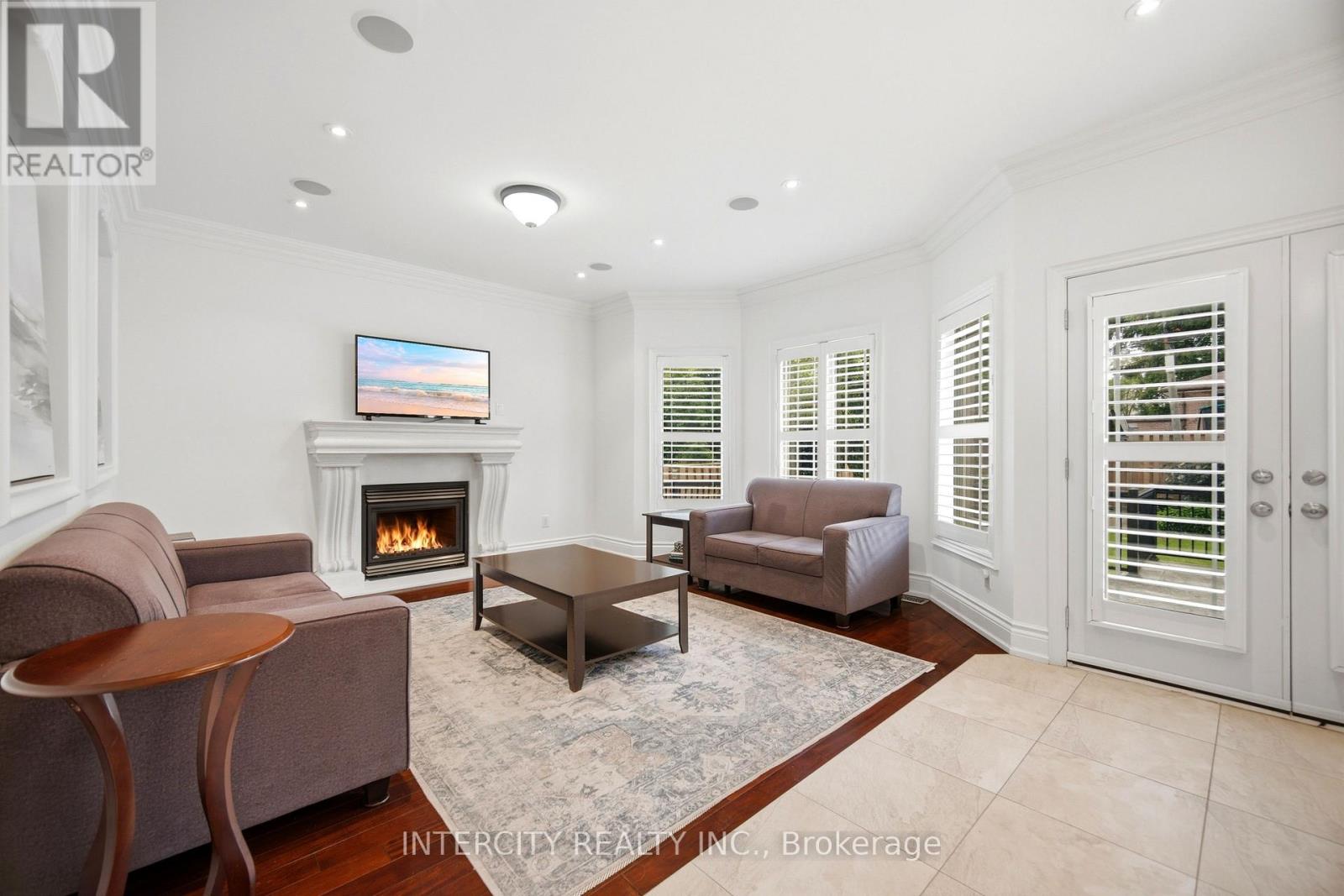 25 LOCKHEED BOULEVARD - 15
