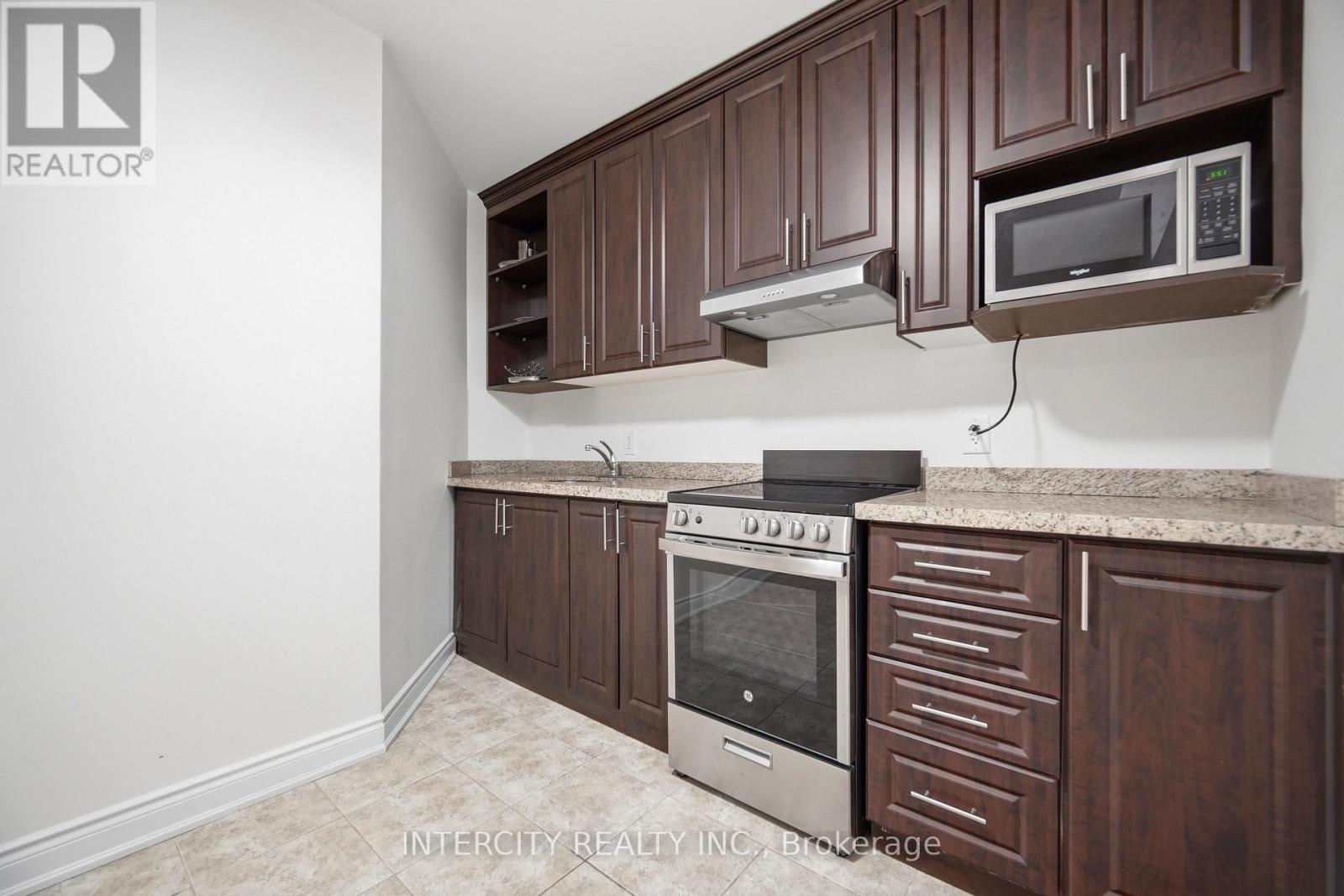 25 LOCKHEED BOULEVARD - 36