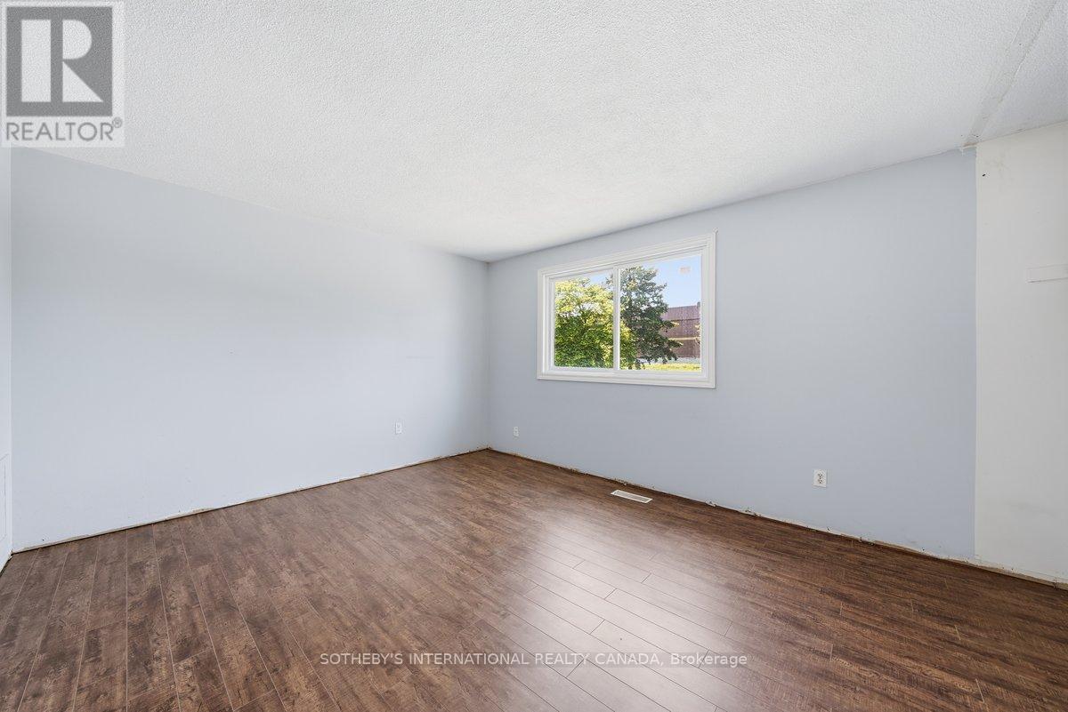 #34 120 FALCONER DRIVE - 10