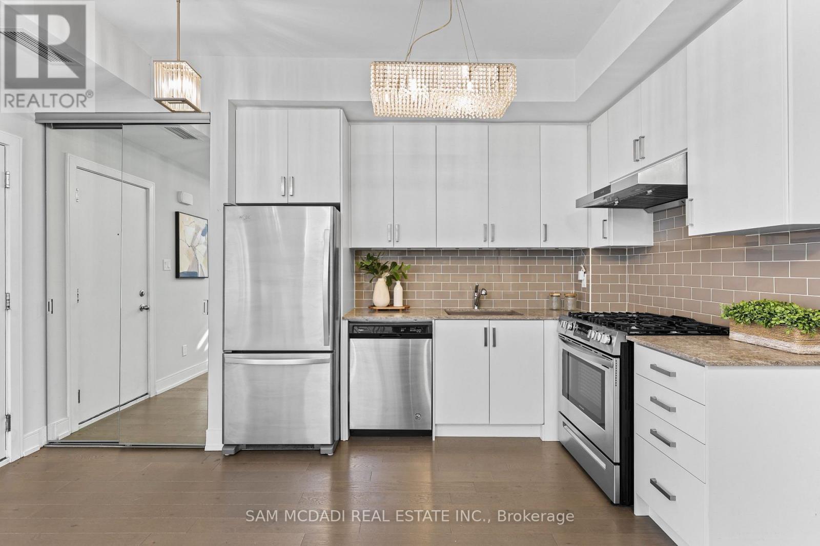 #1 670 ATWATER AVENUE - 3