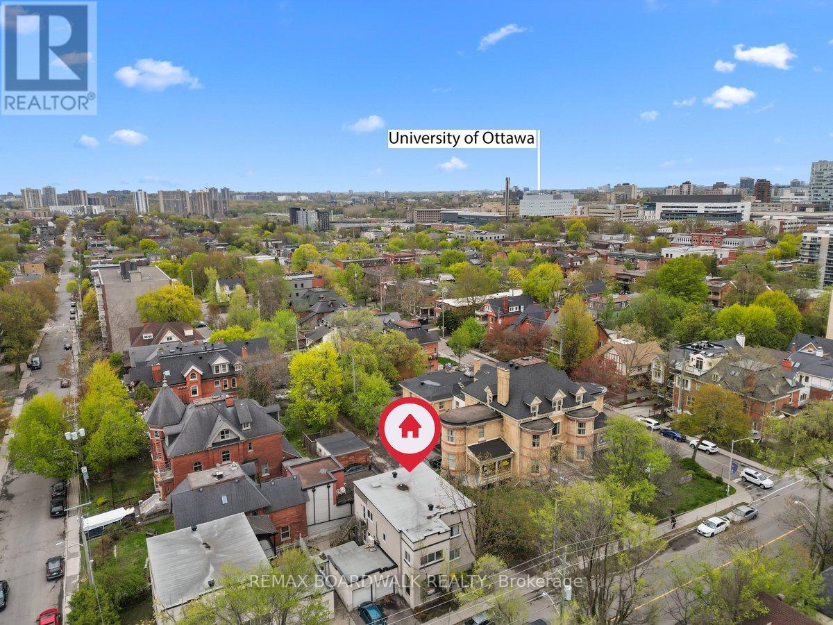 320 LAURIER AVENUE E - 14