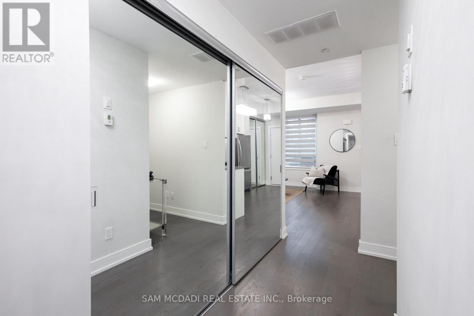 #1 670 ATWATER AVENUE - 25