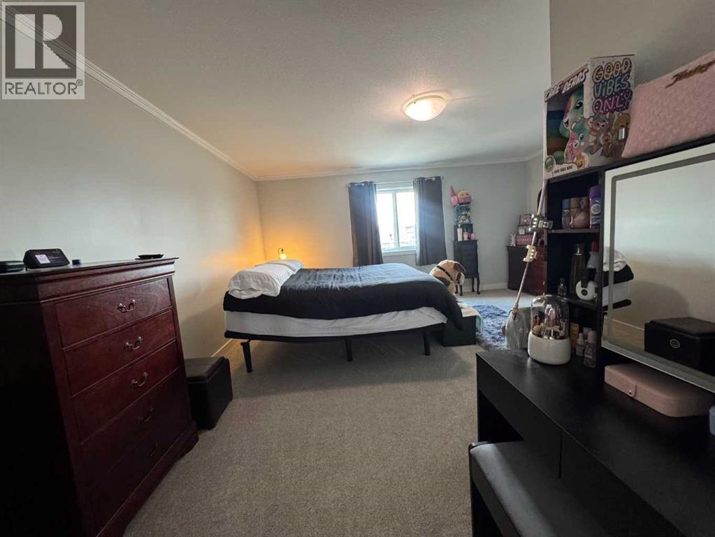 6812 50 Avenue - 24