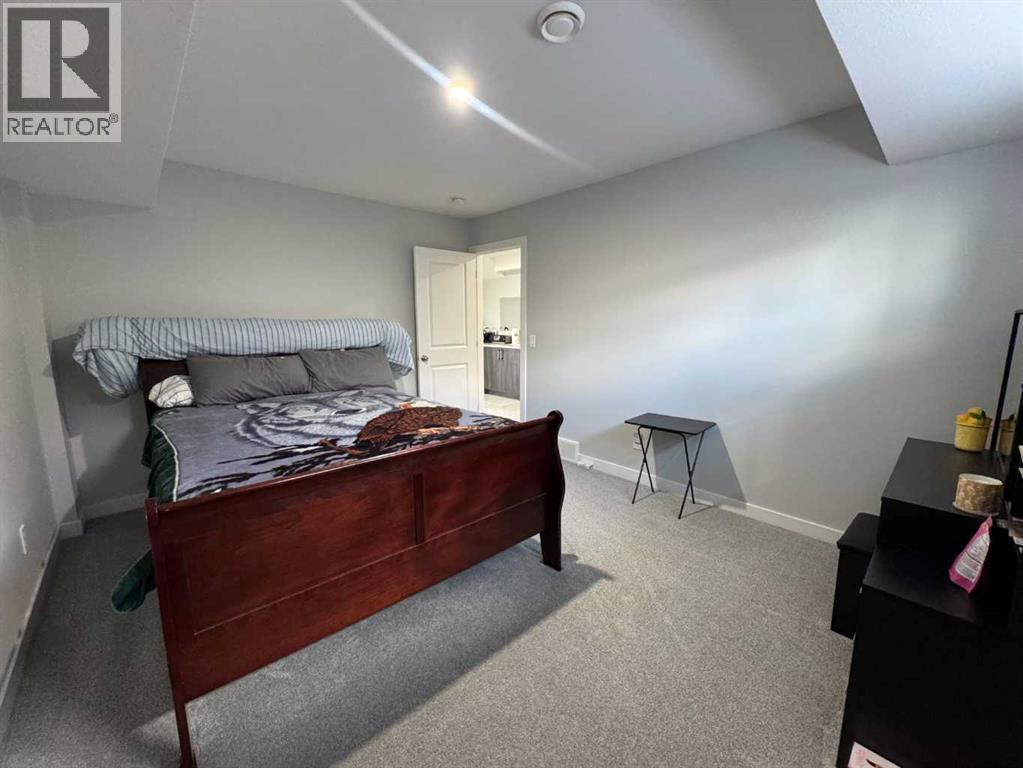 6812 50 Avenue - 43