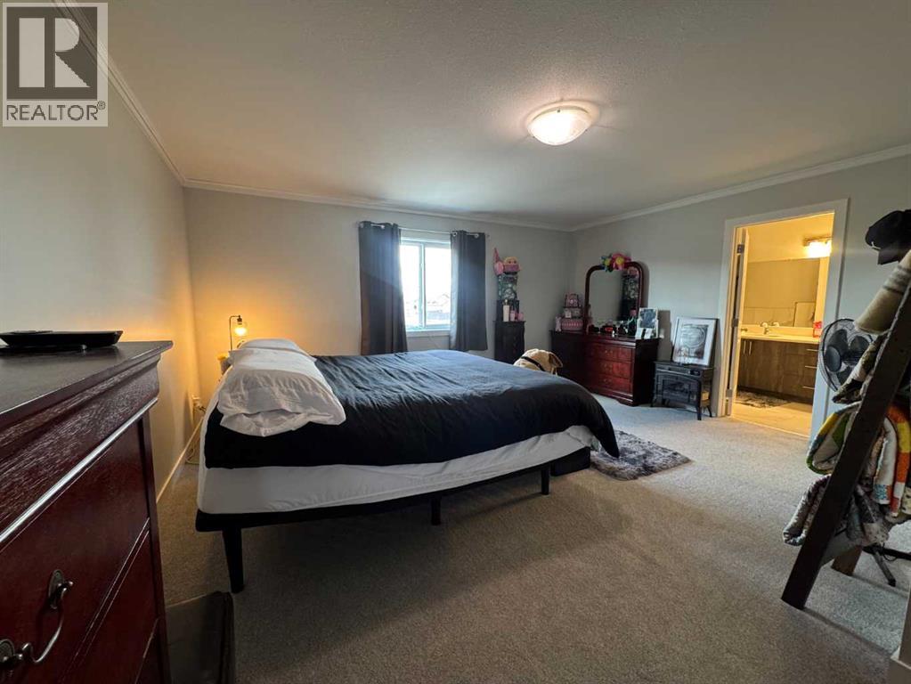 6812 50 Avenue - 25