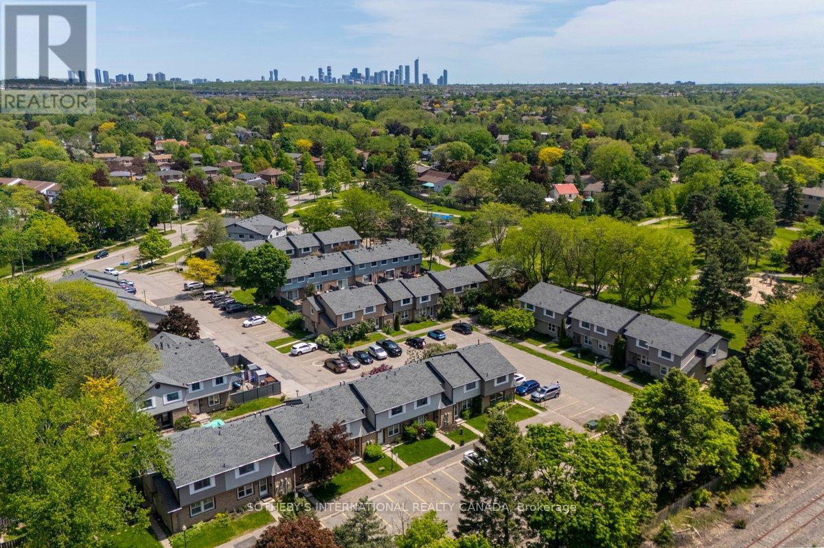 #34 120 FALCONER DRIVE - 20
