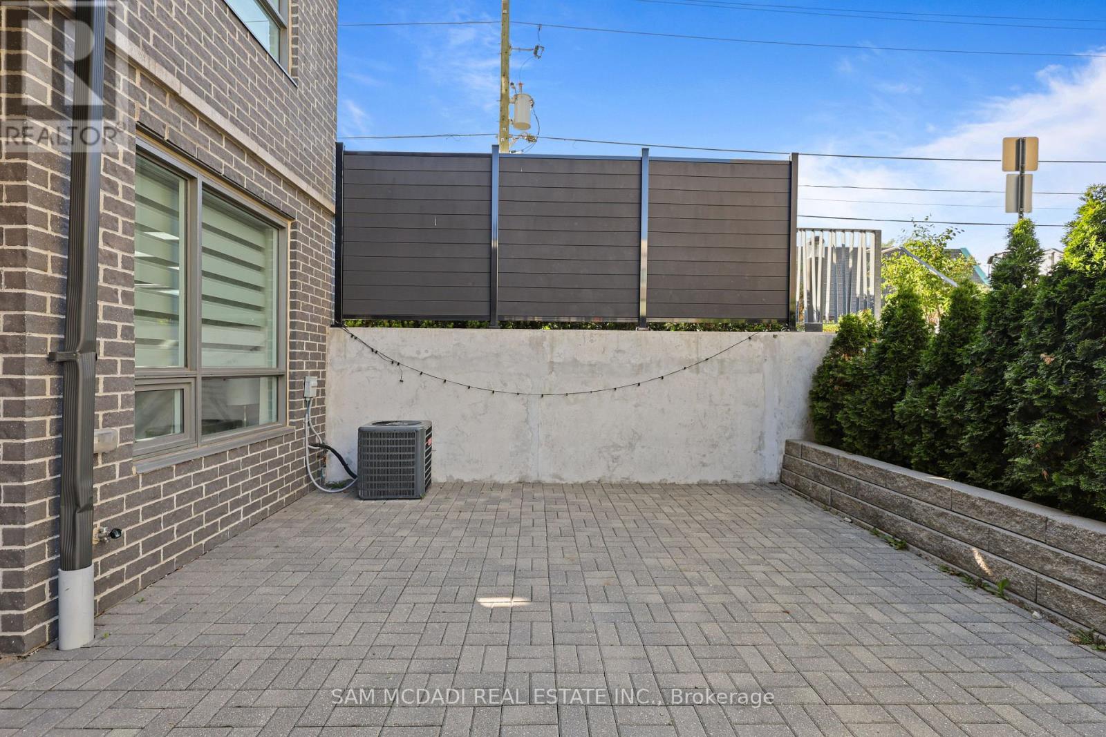 #1 670 ATWATER AVENUE - 26
