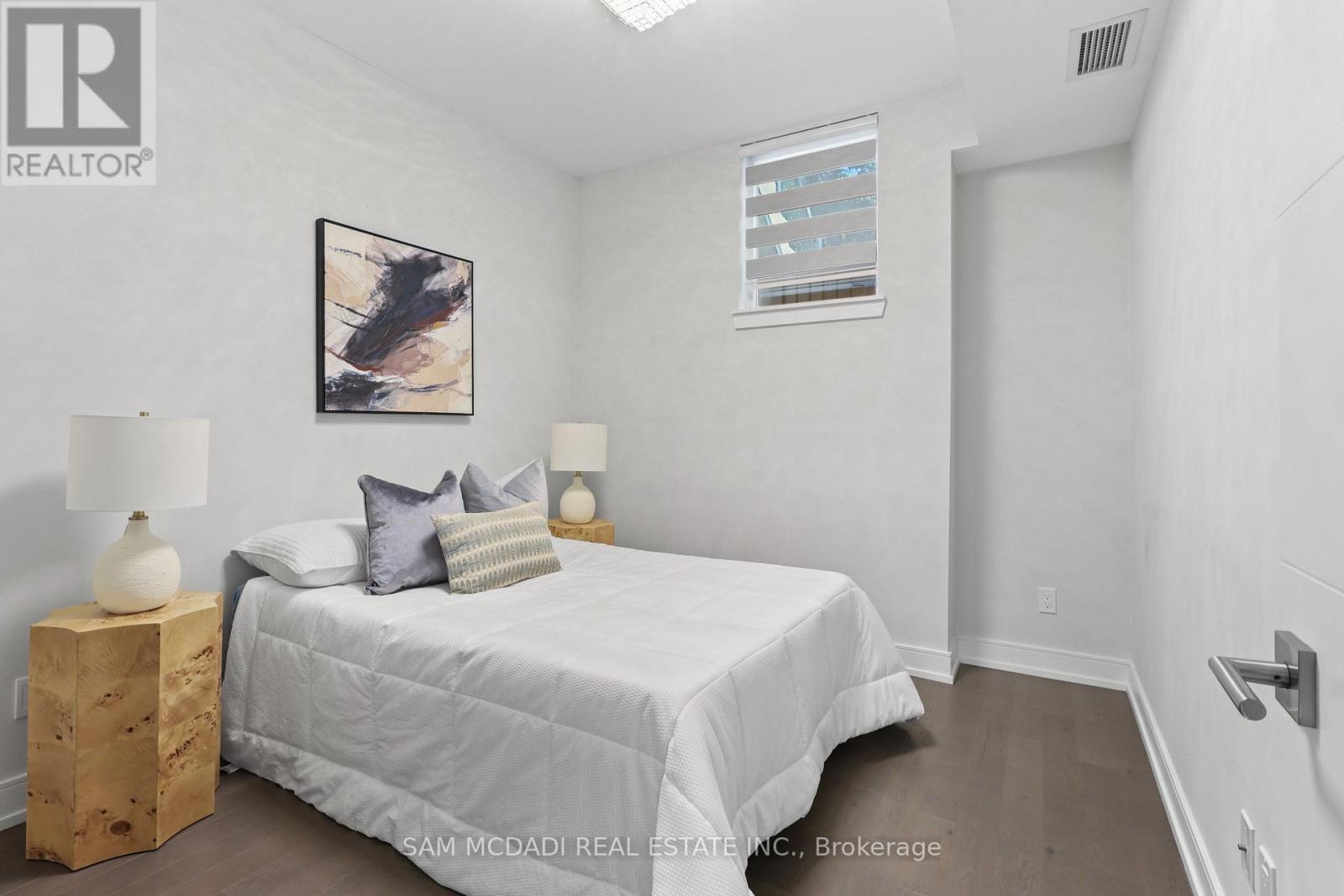 #1 670 ATWATER AVENUE - 16