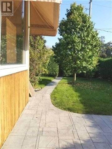 216 WALES CRESCENT - 18