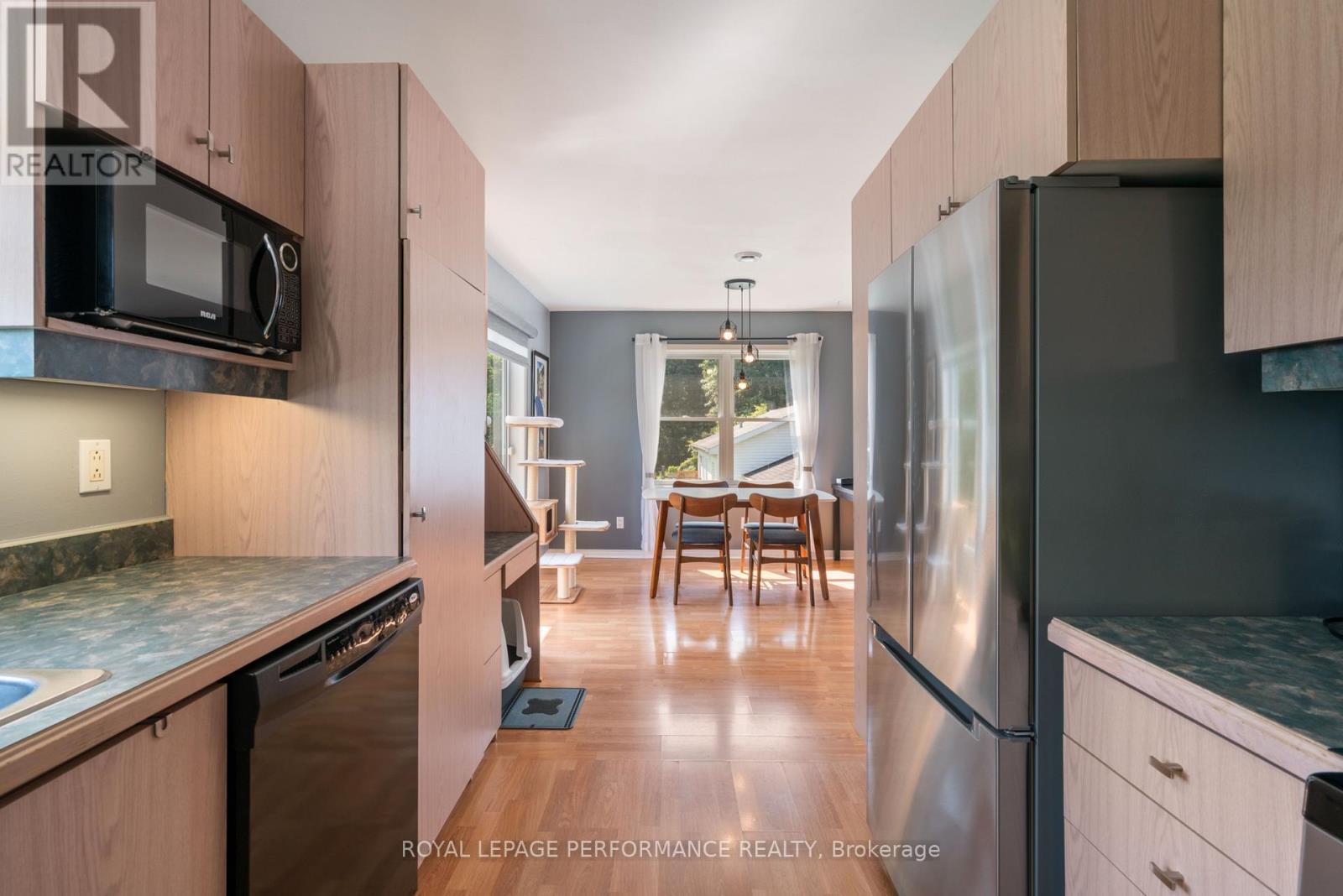 6123 MACBAIN STREET - 20