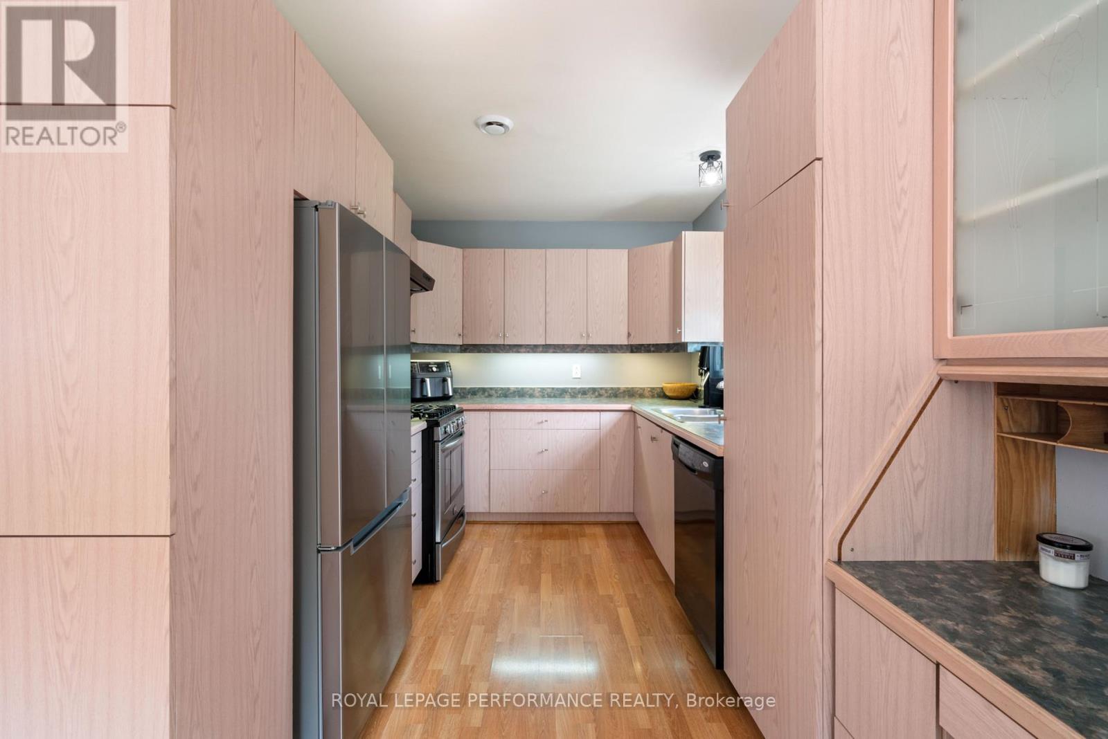 6123 MACBAIN STREET - 21