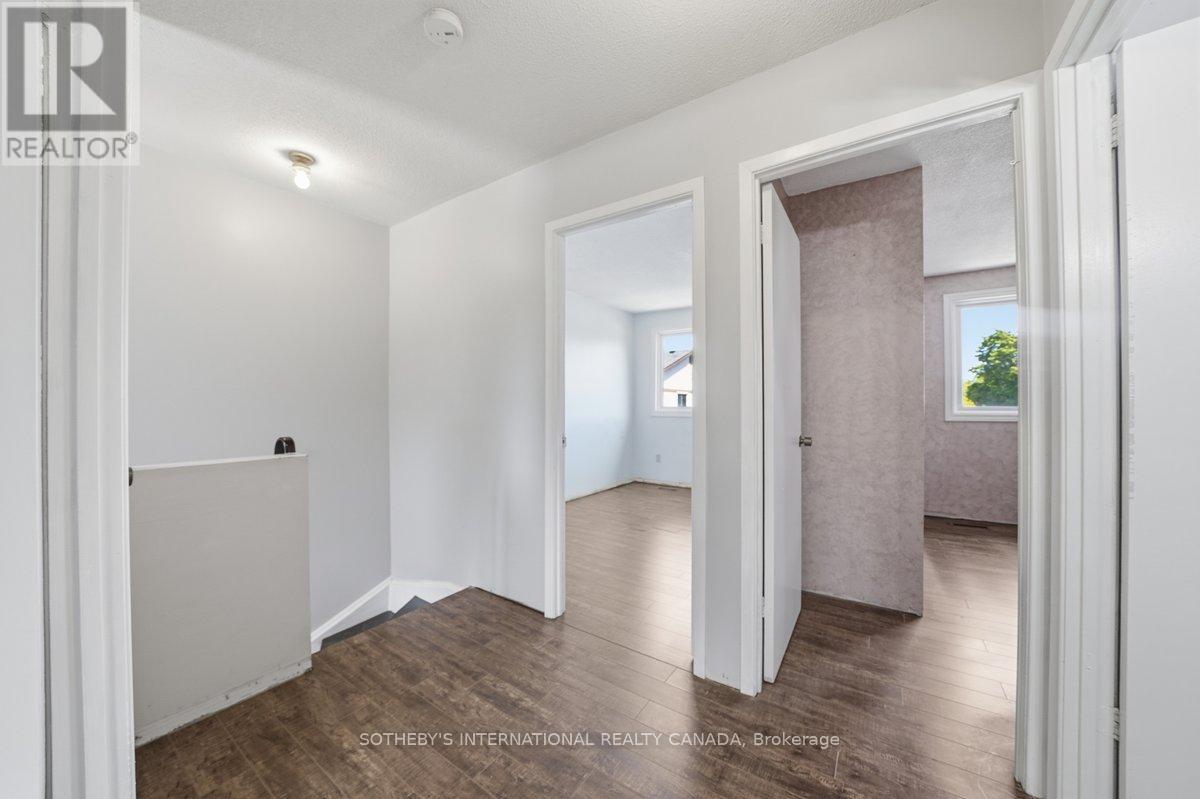 #34 120 FALCONER DRIVE - 7