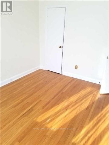 216 WALES CRESCENT - 9