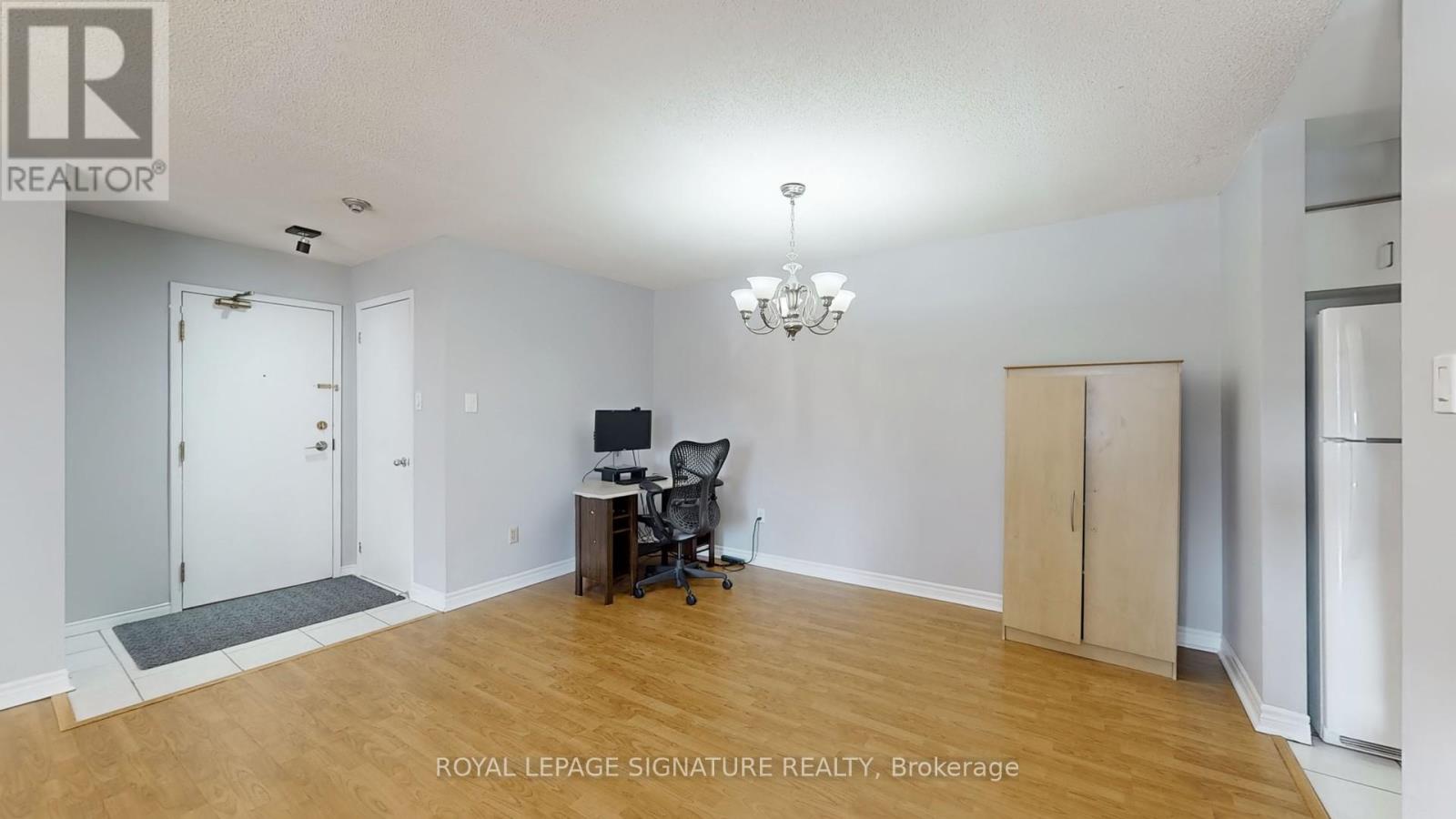 #103B 211 FORUM DRIVE - 10