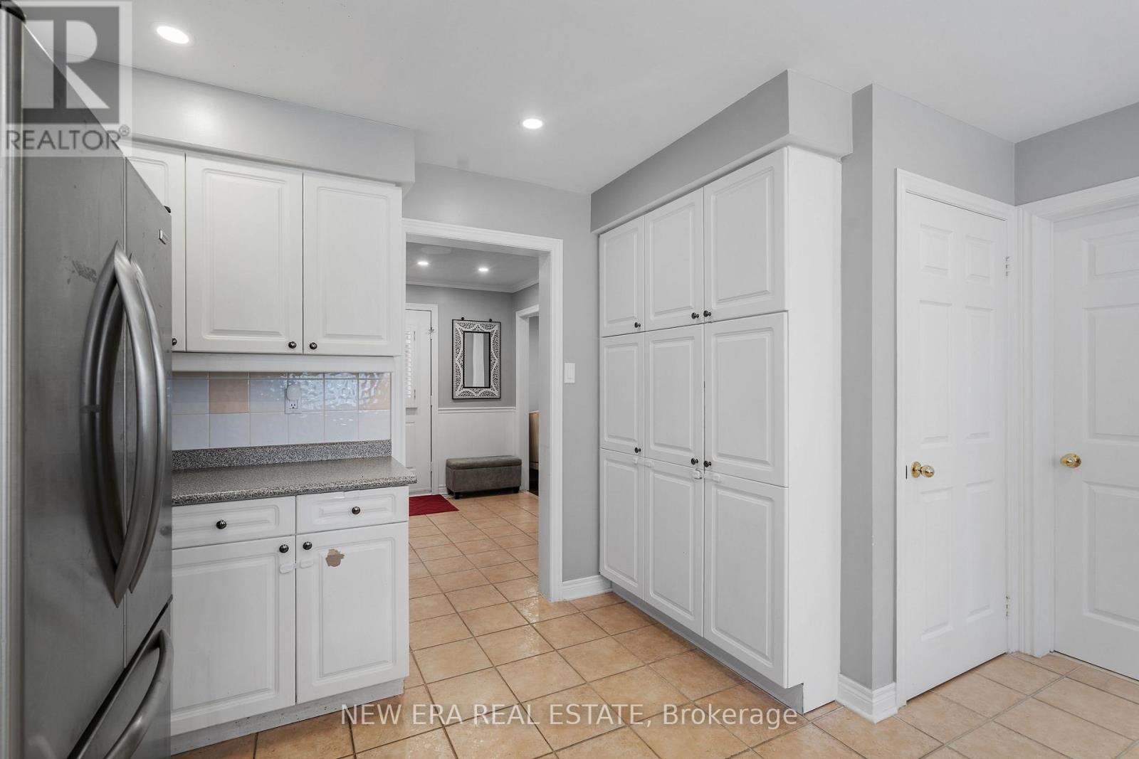 2855 DUNCAIRN DRIVE - 6