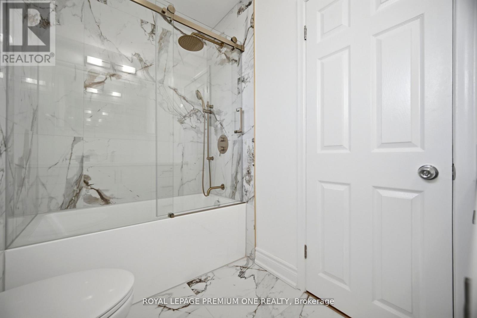 3195 GOLDEN ORCHARD DRIVE - 30