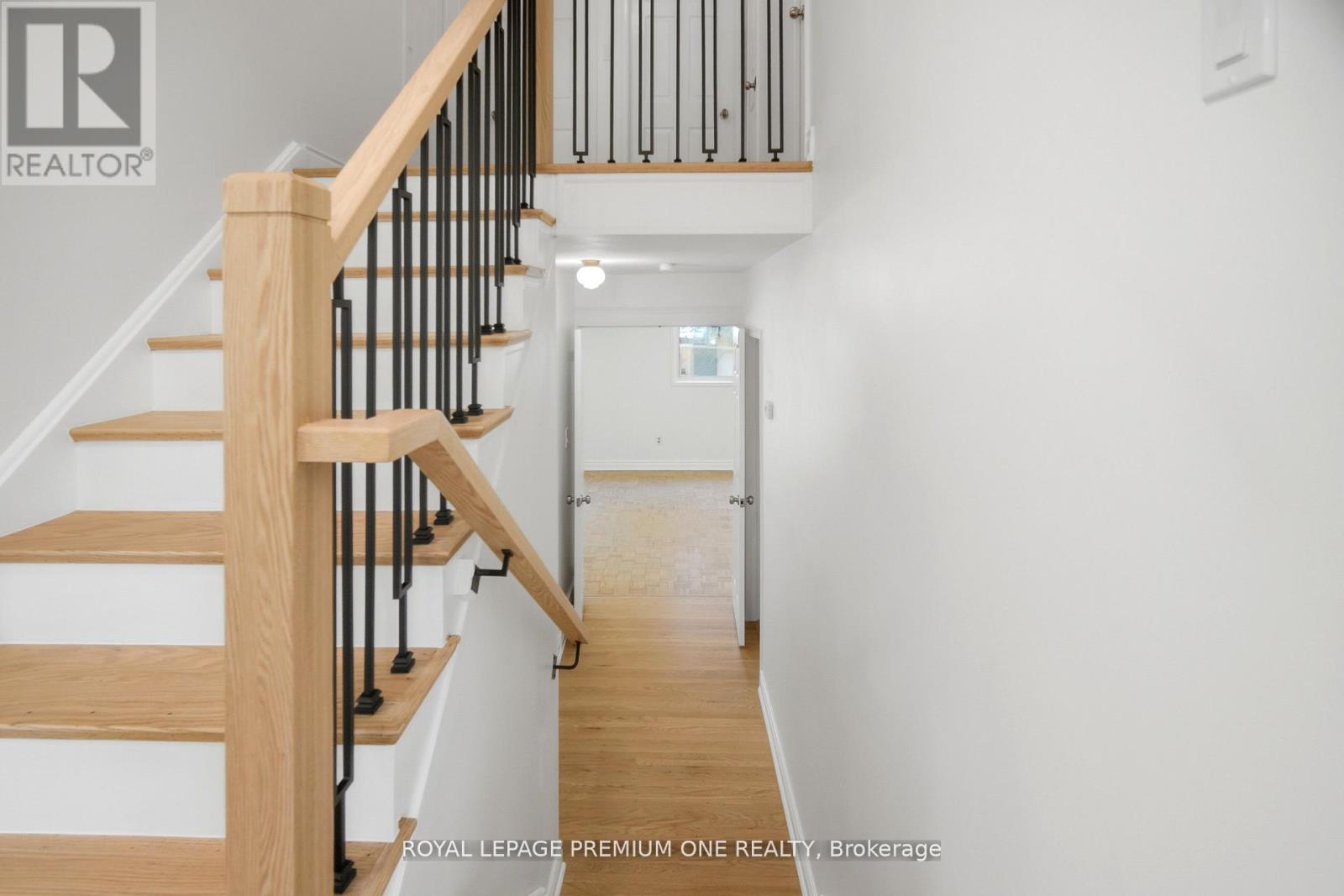 3195 GOLDEN ORCHARD DRIVE - 16