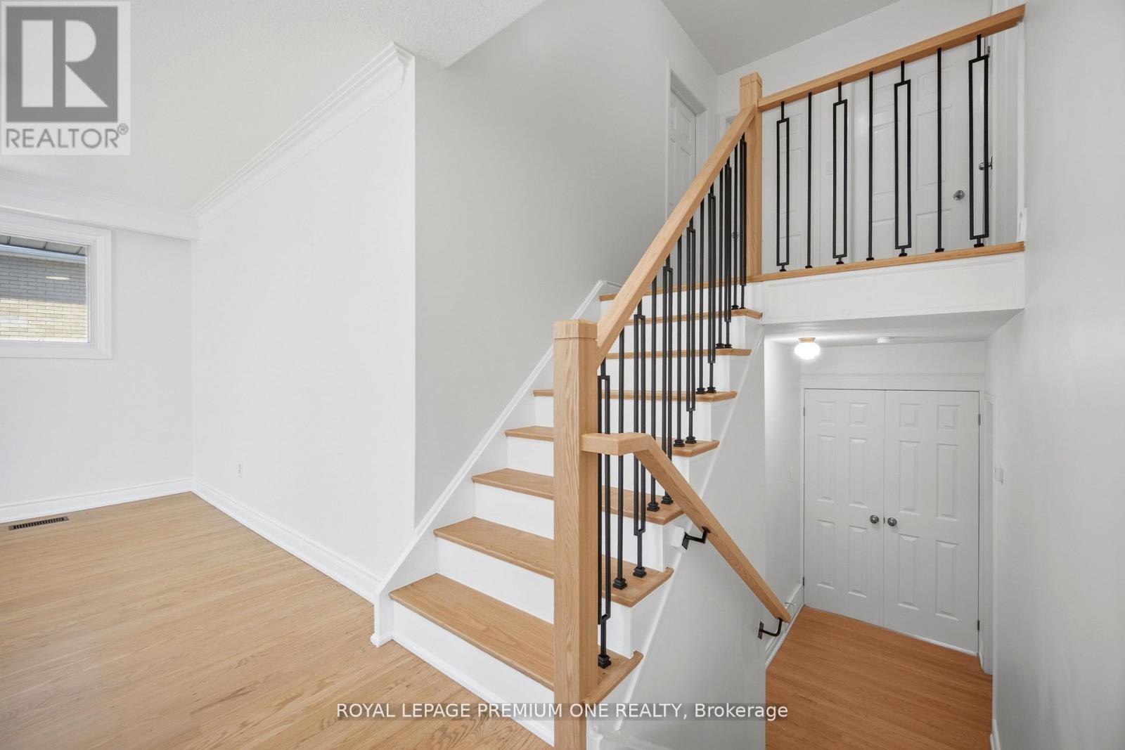 3195 GOLDEN ORCHARD DRIVE - 21