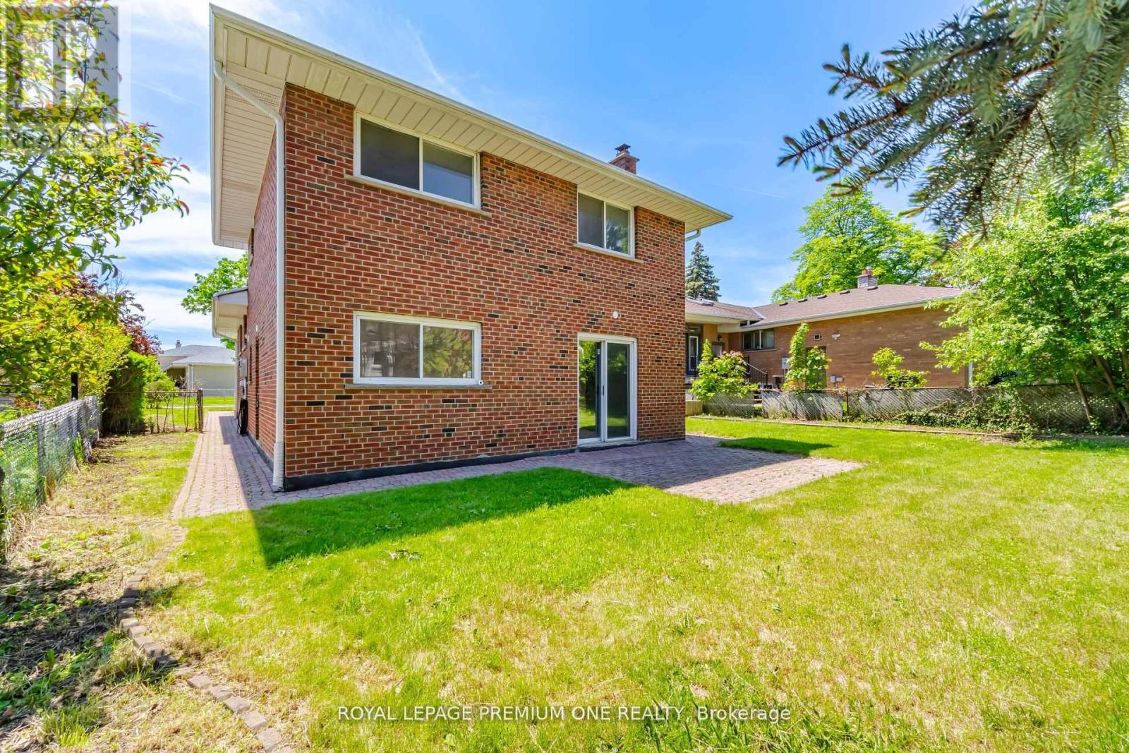 3195 GOLDEN ORCHARD DRIVE - 45