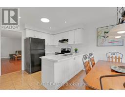 Kitchen - 1471 Pickwick Drive, Mississauga, ON L5V1V7 Photo 9