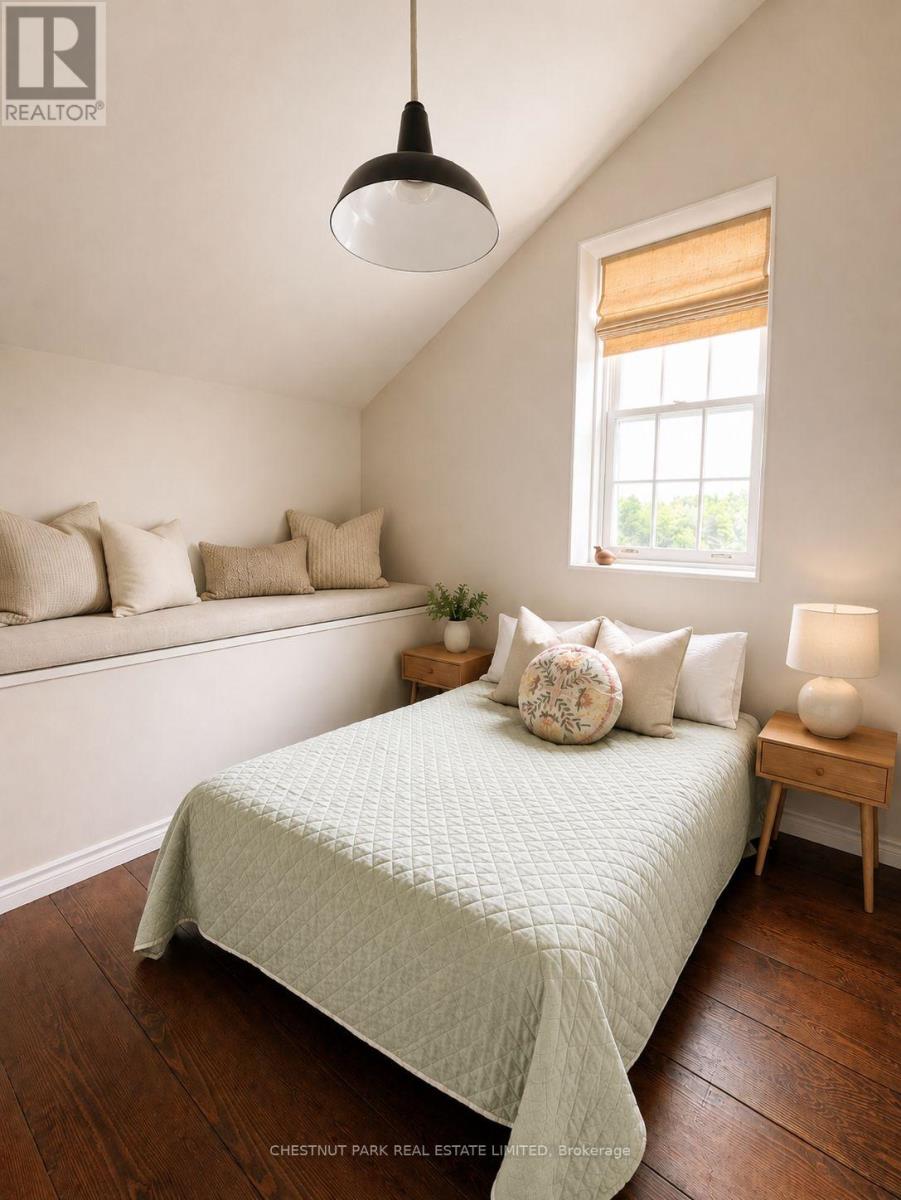6115 GUELPH LINE - 18
