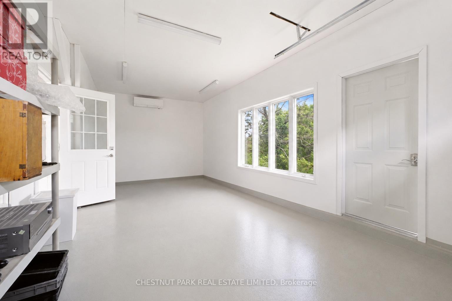 6115 GUELPH LINE - 38