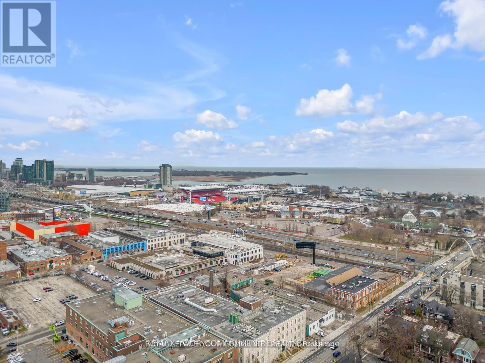 #1106 270 DUFFERIN STREET - 17