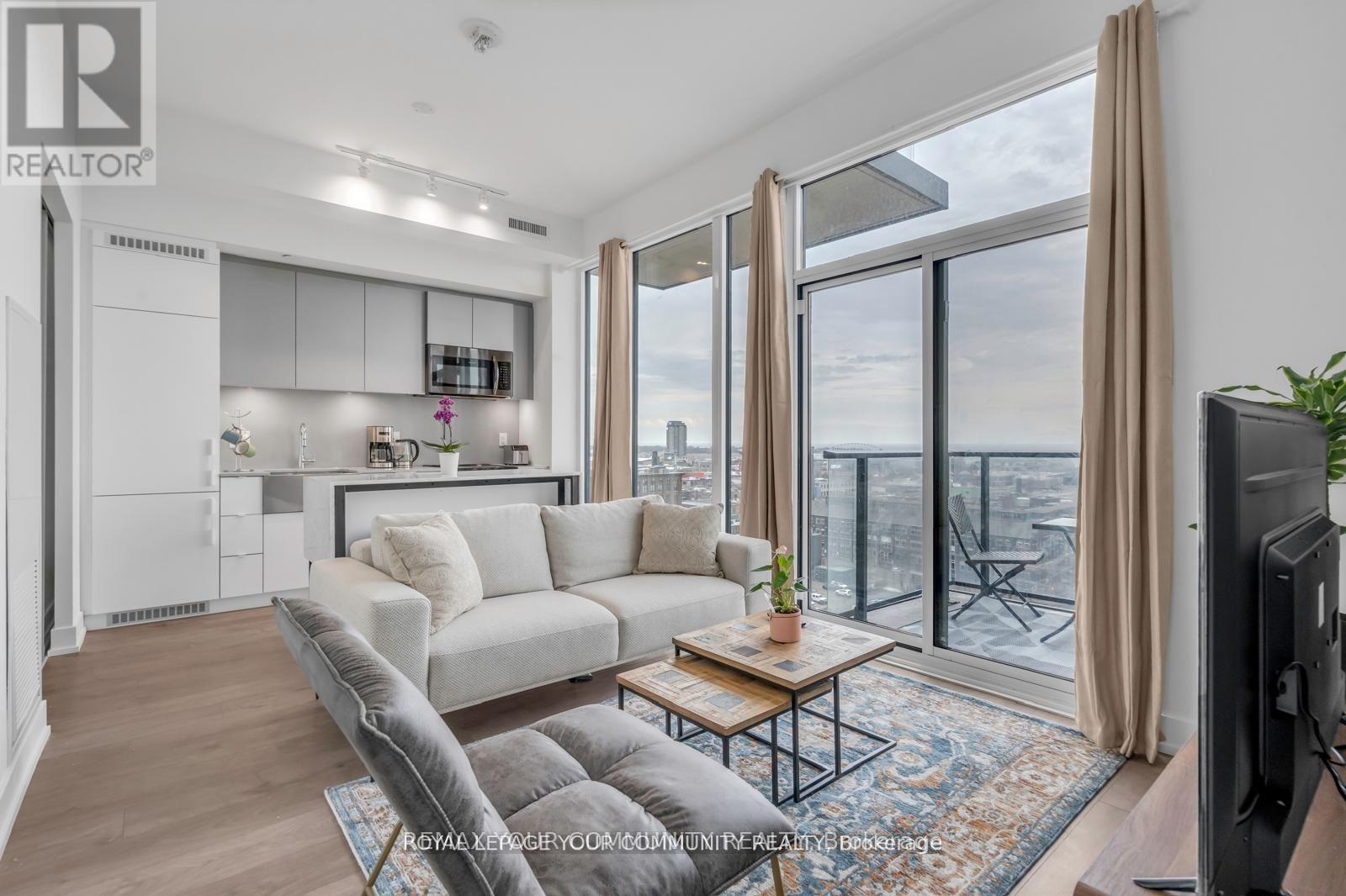 #1106 270 DUFFERIN STREET - 3