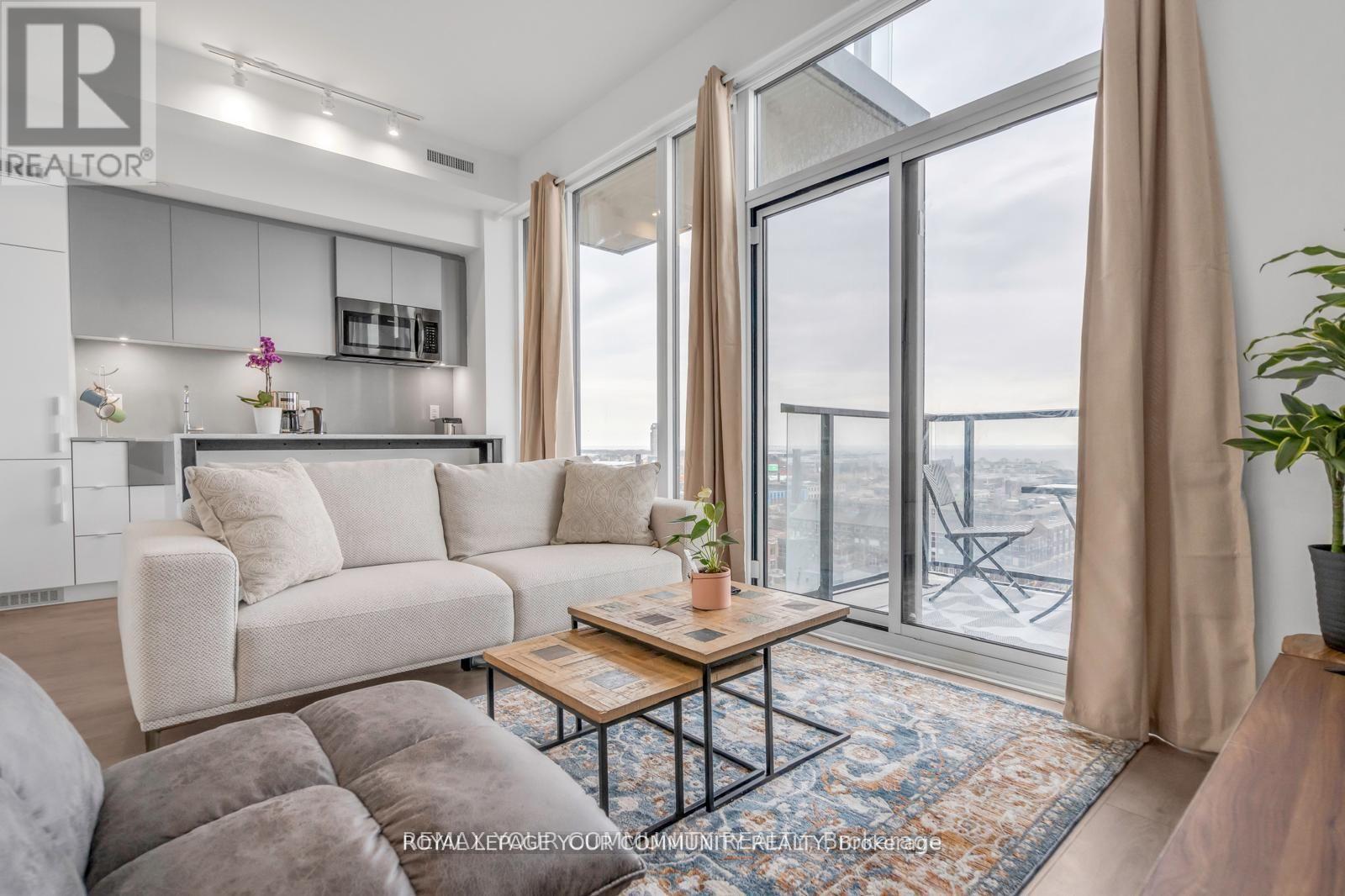 #1106 270 DUFFERIN STREET - 4