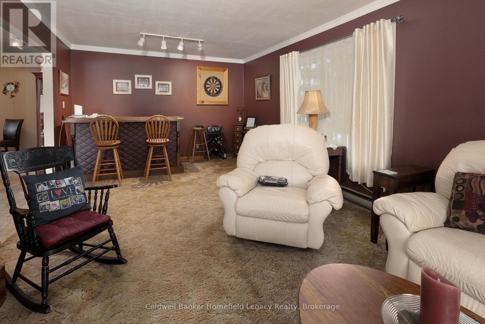 120 JONES STREET W - 23