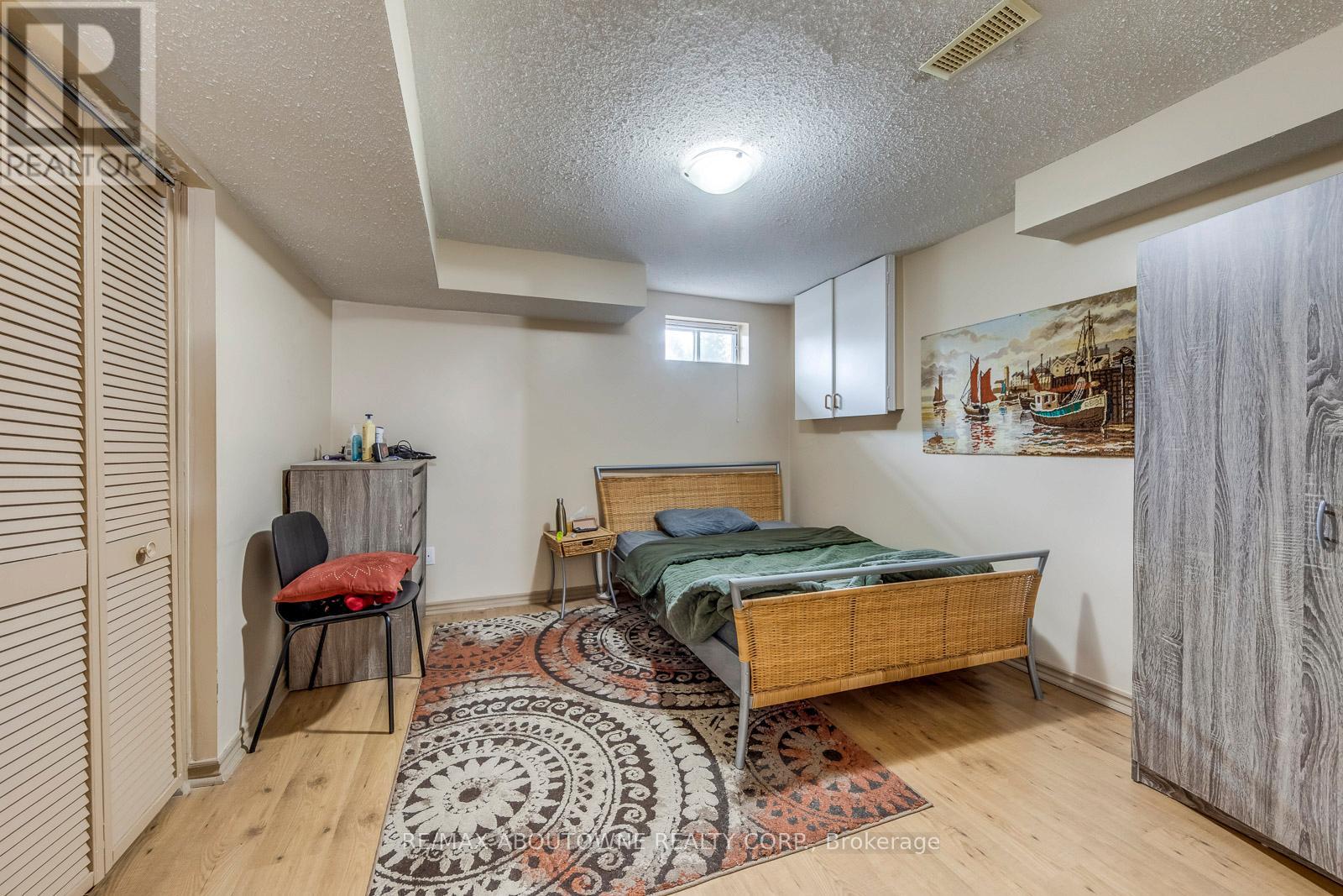 1209 OLD OAK DRIVE - 42