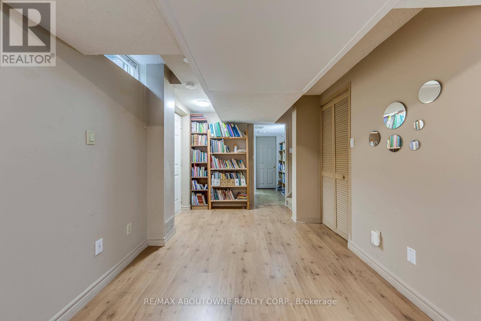 1209 OLD OAK DRIVE - 41