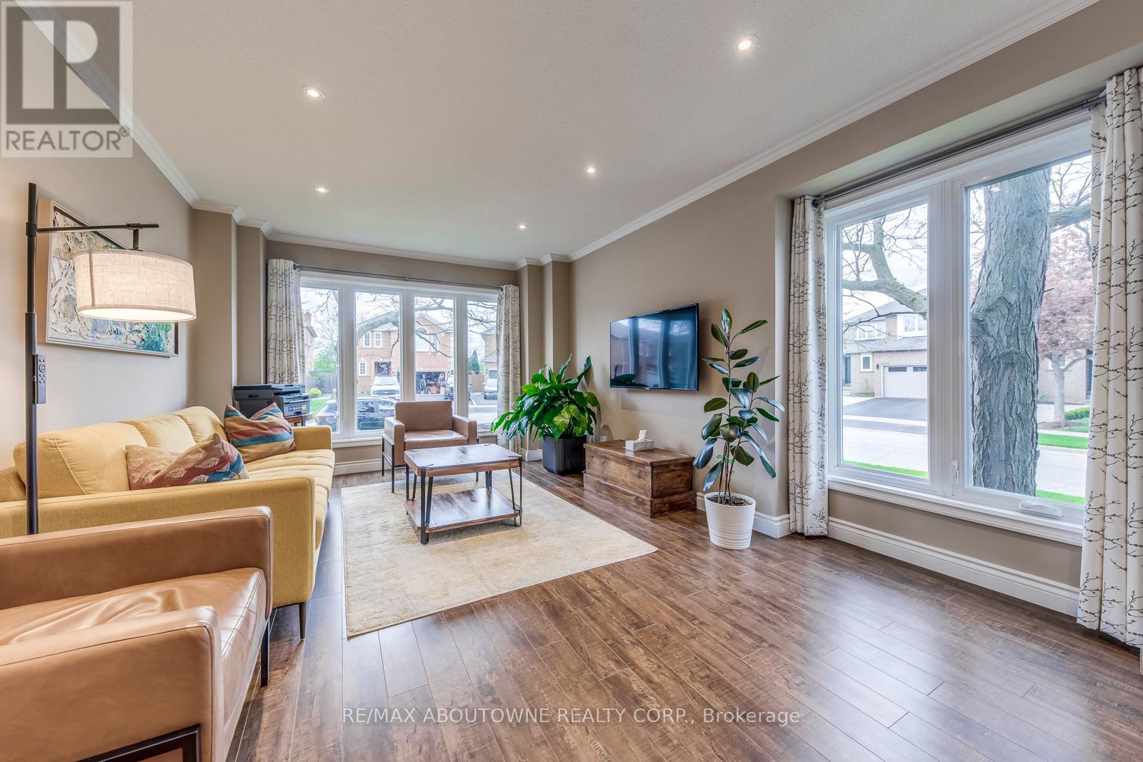 1209 OLD OAK DRIVE - 7