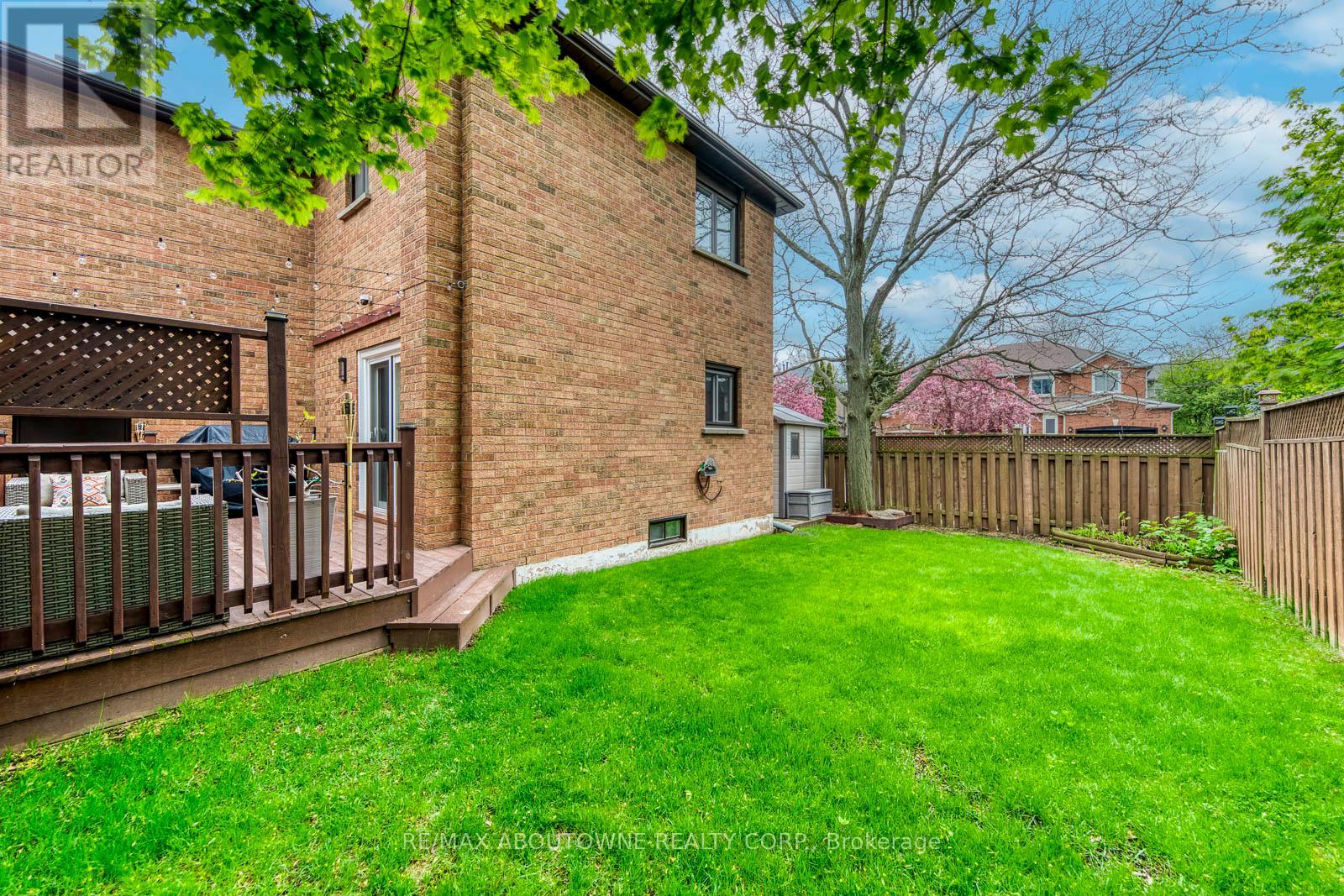 1209 OLD OAK DRIVE - 45