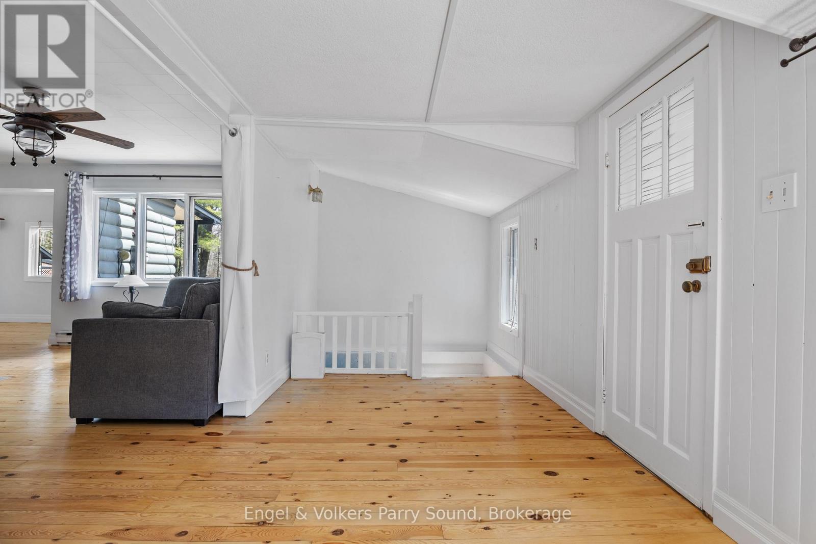 77 WOODS ROAD - 17