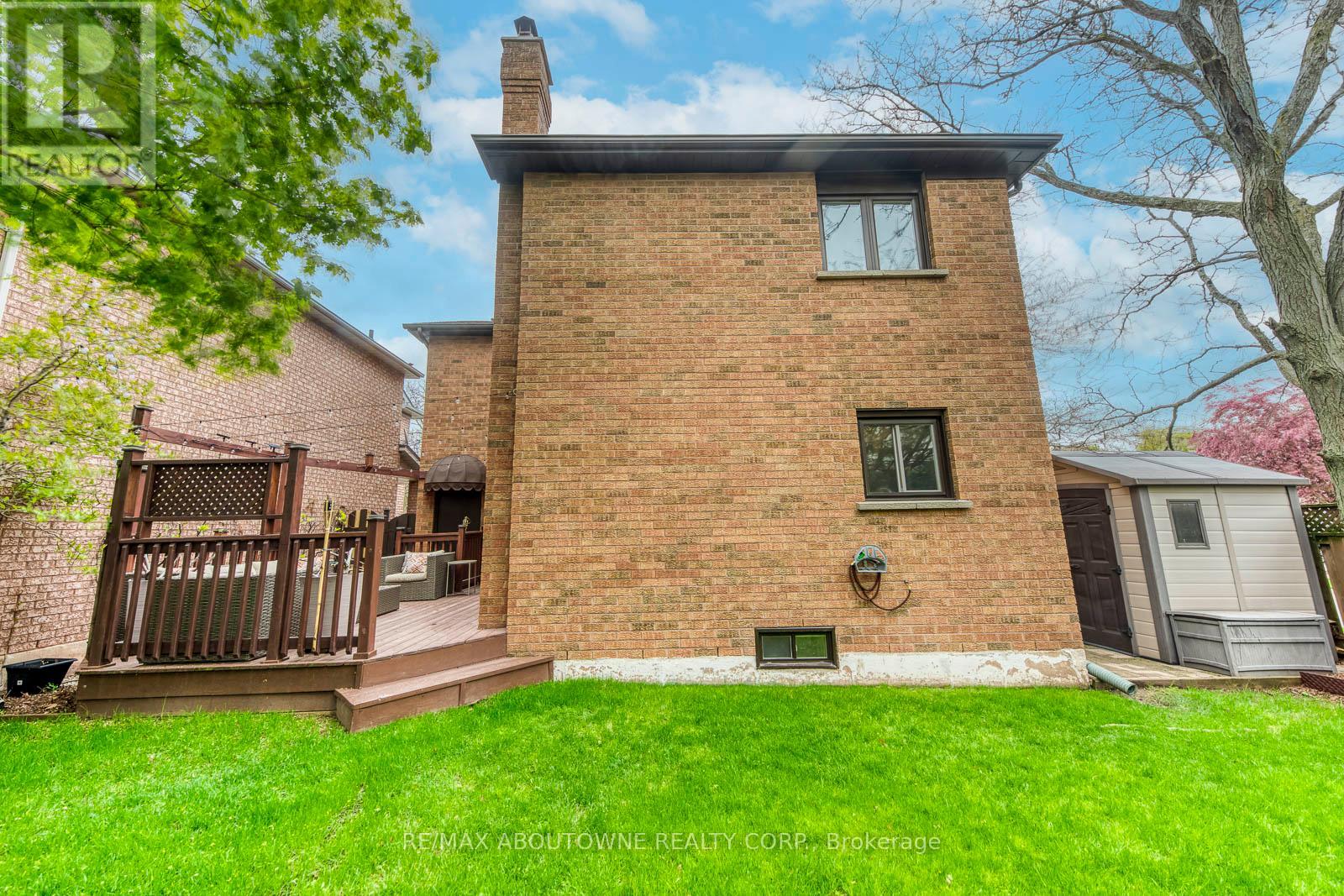 1209 OLD OAK DRIVE - 46